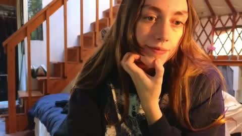 Snapshot of clover_tully chatting on January 9, 2025, 8:55 pm Clover online show from January 9, 2025, 8:55 pm