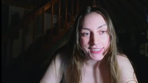 Snapshot of clover_tully chatting on March 11, 2025, 7:26 am Clover online show from March 11, 2025, 7:26 am