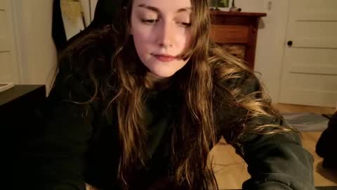 Snapshot of clover_tully chatting on September 26, 2025, 5:33 am Clover online show from September 26, 2025, 5:33 am