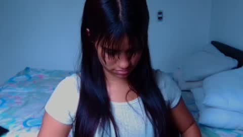 Snapshot of cluplechatur chatting on December 3, 2024, 3:22 pm Meggan y Thiago online show from December 3, 2024, 3:22 pm