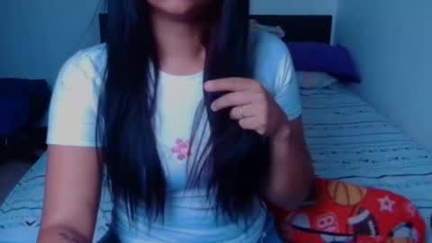 Snapshot of cluplechatur chatting on February 6, 2025, 3:20 pm Meggan y Thiago online show from February 6, 2025, 3:20 pm
