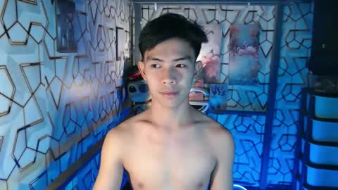 clyde_twinkx online show from January 7, 2026, 6:43 pm