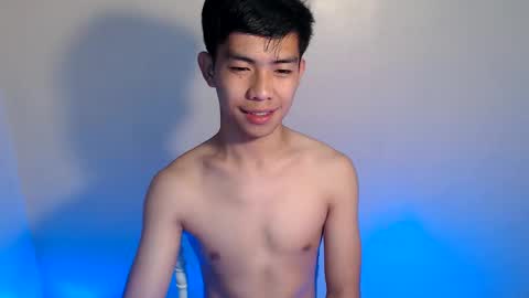 clyde_twinkx online show from June 7, 2026, 1:54 am