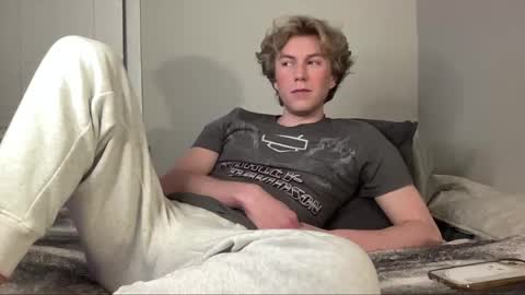 Clyde Austin online show from October 18, 2025, 2:47 am