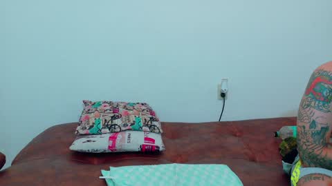 Clyde and Bunny online show from December 22, 2024, 7:54 am