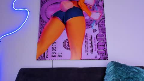 cmila0713 online show from May 15, 2026, 11:01 pm