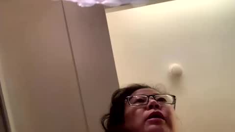 Cocacola1668 online show from February 17, 2025, 11:20 pm