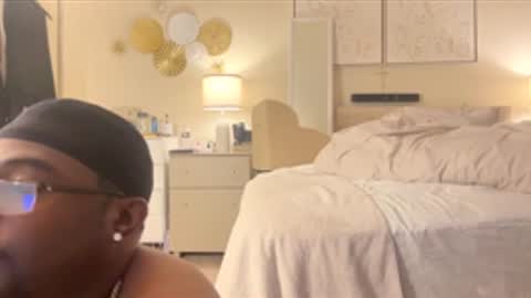 coco3402 online show from March 16, 2026, 1:15 pm