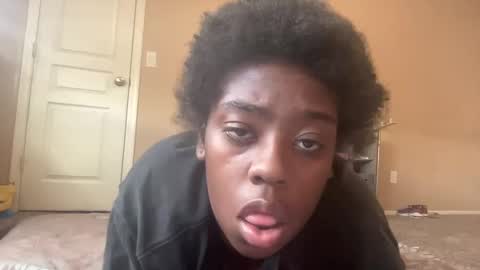 Snapshot of coco_dabaddest25 chatting on March 12, 2025, 7:17 pm coco_dabaddest25 online show from March 12, 2025, 7:17 pm