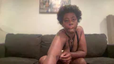 Snapshot of coco_dabaddest25 chatting on October 19, 2025, 8:04 am coco_dabaddest25 online show from October 19, 2025, 8:04 am