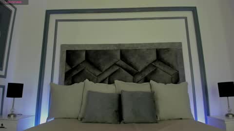    online show from April 19, 2026, 11:31 am