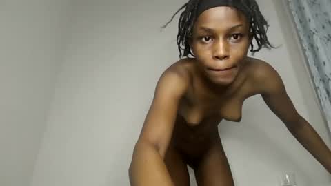 Snapshot of coconoir1 chatting on July 6, 2026, 1:24 am Coco online show from July 6, 2026, 1:24 am