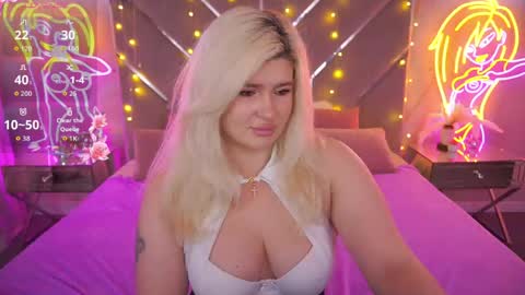 Snapshot of cocosecretss chatting on May 14, 2026, 7:04 am onlyfans amyleyy online show from May 14, 2026, 7:04 am