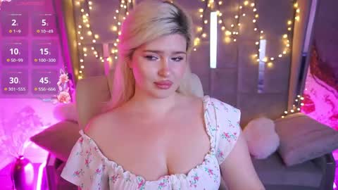 Snapshot of cocosecretss chatting on June 4, 2026, 7:03 am onlyfans amyleyy online show from June 4, 2026, 7:03 am
