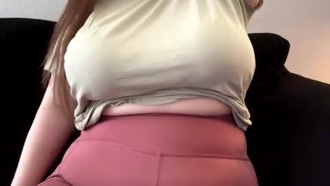 TheGoddessCodie online show from April 15, 2026, 9:04 pm