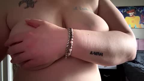 Snapshot of codieraye chatting on June 7, 2026, 1:59 pm TheGoddessCodie online show from June 7, 2026, 1:59 pm