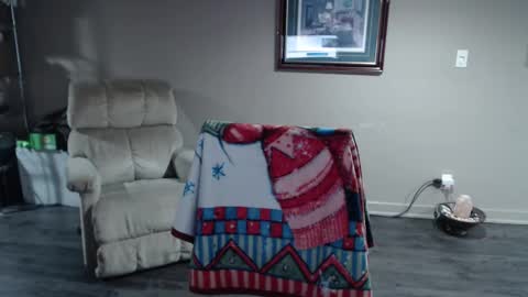 c o f f e e l o u n g e online show from February 21, 2026, 1:39 am