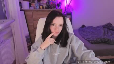 Olivia online show from March 4, 2026, 8:59 pm