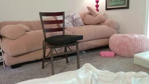 Snapshot of cokia_ chatting on June 13, 2026, 10:40 pm Cokia online show from June 13, 2026, 10:40 pm