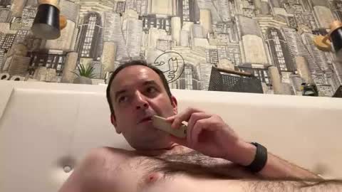 colambus555 online show from December 25, 2024, 5:26 pm