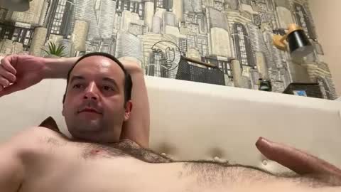 colambus555 online show from December 30, 2024, 9:29 pm