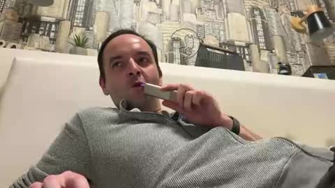 colambus555 online show from January 8, 2025, 8:39 pm