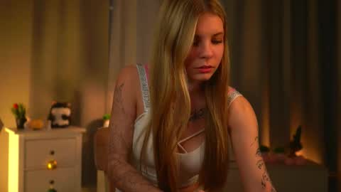 Jenny online show from March 27, 2026, 2:50 pm