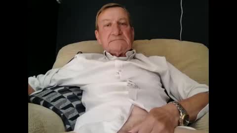 colinbeech online show from September 25, 2025, 8:51 am