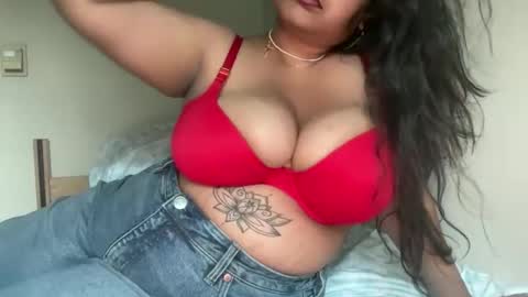 coll3gegirl online show from May 17, 2026, 11:34 pm