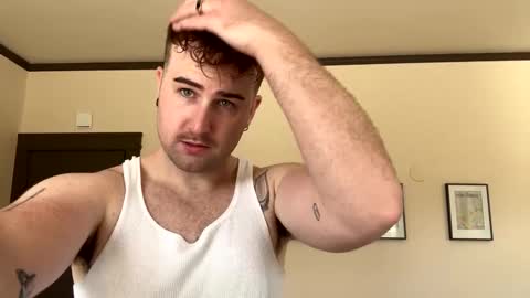 Snapshot of collegeboy417 chatting on February 28, 2025, 8:39 pm collegeboy417 online show from February 28, 2025, 8:39 pm