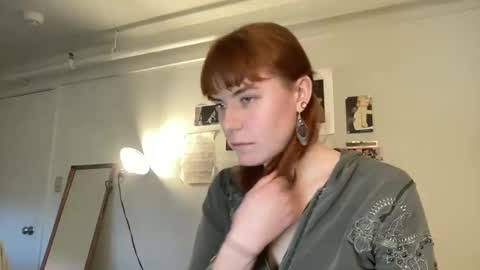 Snapshot of collegegurlll chatting on February 5, 2025, 9:50 pm lex online show from February 5, 2025, 9:50 pm