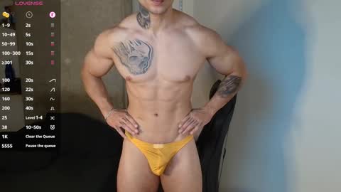 colombianmuscle8 online show from October 3, 2025, 1:57 am