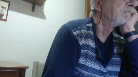 comemivuoi2 online show from February 4, 2026, 3:56 am