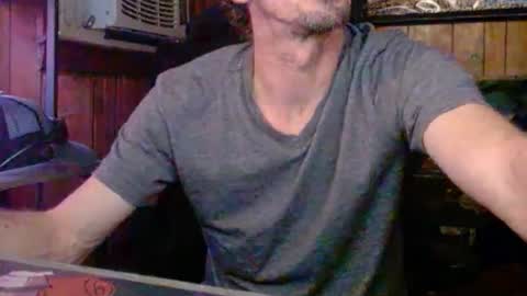 Nelson or ComicKing and sometime Peachy143 online show from February 5, 2026, 2:49 am