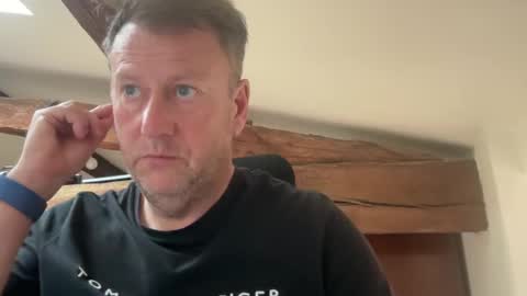 compay69 online show from December 31, 2024, 1:19 pm