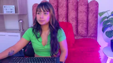 conejita_420_ online show from November 18, 2025, 8:24 pm