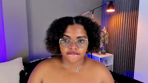 conielaurenth online show from December 21, 2024, 9:12 am