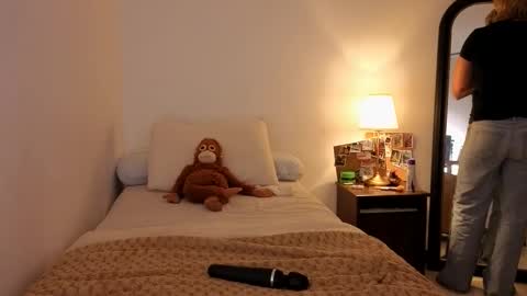 new account online show from April 19, 2026, 3:28 am