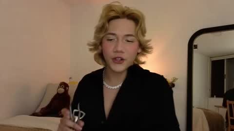 Snapshot of connie_varela chatting on May 21, 2026, 1:23 am new account online show from May 21, 2026, 1:23 am