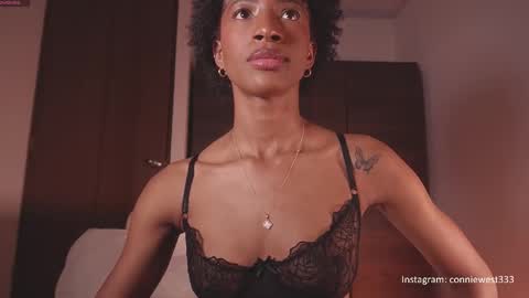 Snapshot of connie_west0 chatting on November 1, 2025, 11:07 pm independent model online show from November 1, 2025, 11:07 pm