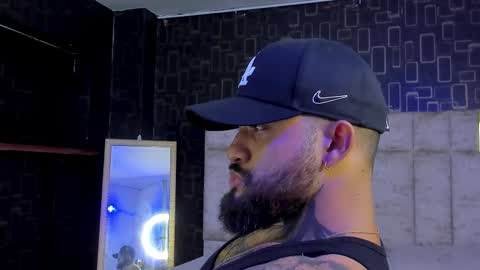 rusfegui online show from February 26, 2025, 9:37 pm