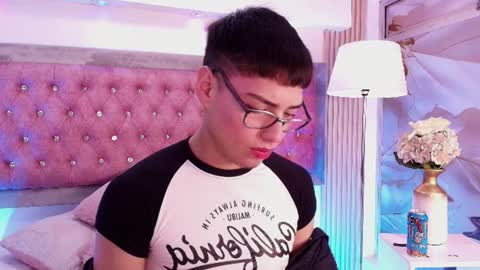 Snapshot of connor_kings chatting on June 9, 2026, 1:01 pm Connor online show from June 9, 2026, 1:01 pm