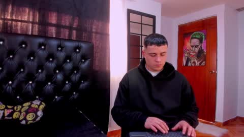 Connor Smith online show from December 12, 2024, 12:01 pm