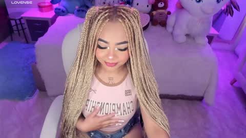 Snapshot of conny_curly chatting on January 27, 2025, 1:30 pm Conny online show from January 27, 2025, 1:30 pm