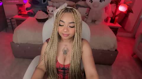 Snapshot of conny_curly chatting on February 17, 2025, 10:58 pm Conny online show from February 17, 2025, 10:58 pm