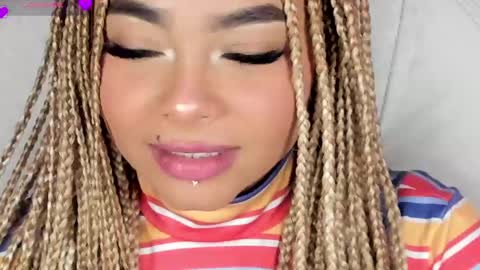 Snapshot of conny_curly chatting on March 6, 2025, 1:46 pm Conny online show from March 6, 2025, 1:46 pm