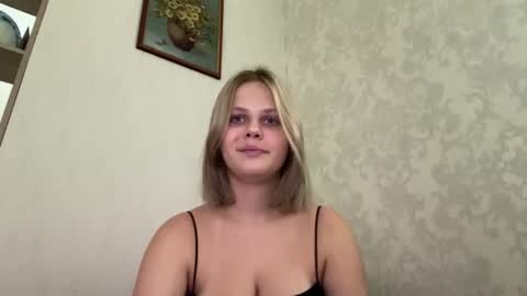 Snapshot of constancecovil chatting on March 5, 2026, 12:12 pm Viktorina online show from March 5, 2026, 12:12 pm