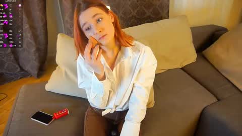 consuelaawkward online show from November 26, 2025, 3:07 am