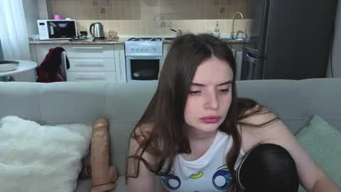 Snapshot of cookies_duo chatting on April 24, 2026, 9:56 am Alice untill 16 th February online show from April 24, 2026, 9:56 am