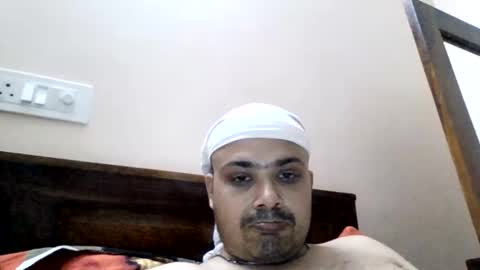 Snapshot of cool_breeze09 chatting on May 13, 2026, 7:39 am Cool Breeze09 online show from May 13, 2026, 7:39 am